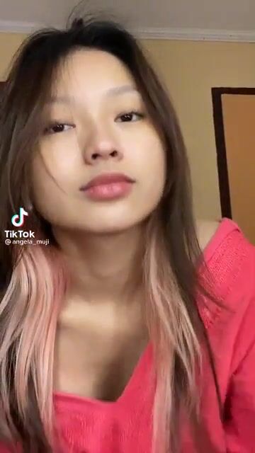 Petite and Sexy ????