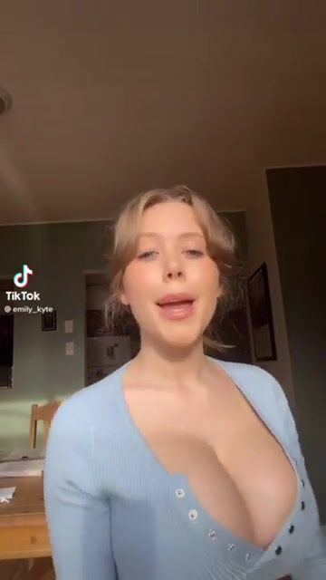 two pretty bestfriends ????????????