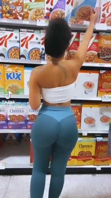 Skinny thick chick wearing the tiktok booty leggings