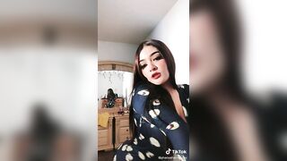 Sexy TikTok Girls: Mirror doing a great job #3