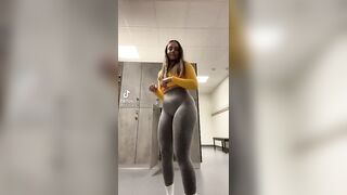 Sexy TikTok Girls: serious phat ass #3