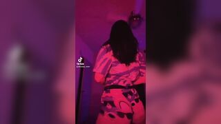 Sexy TikTok Girls: i’m mesmerized by her ass♥️♥️ #4