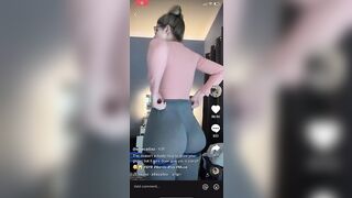 Gah damn that booty is fat