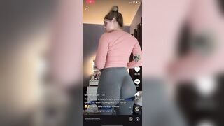 Sexy TikTok Girls: Gah damn that booty is fat #2