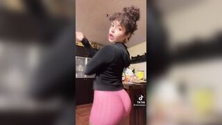 Sexy TikTok Girls: Is it the spandex or is it phat #3