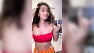 Sexy TikTok Girls: Clap them cheeks!!!! #4