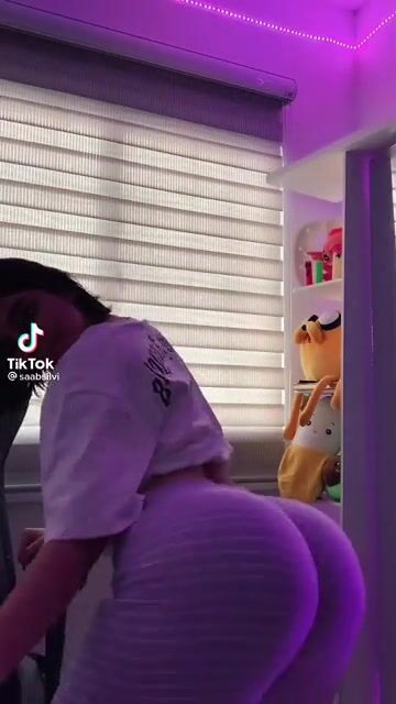 Selling her private videos hmu