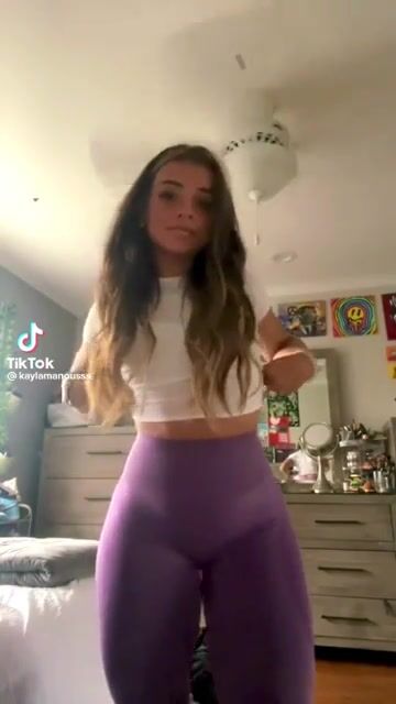 Literally can’t stop cumming to her perfect ass ????