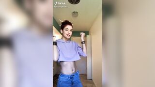 Sexy TikTok Girls: Little bit of underboob #2