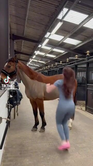 Horse girls ????