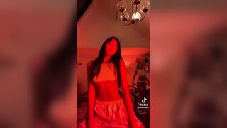 Sexy TikTok Girls: Little underboob #4