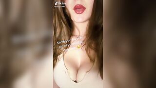 Sexy TikTok Girls: Mommy does look delicious doesn’t she♥️♥️? #3