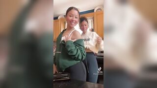 Sexy TikTok Girls: twinz #4