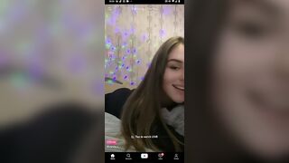 Sexy TikTok Girls: Live stream ass jiggles #1