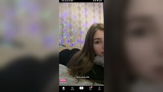 Sexy TikTok Girls: Live stream ass jiggles #3