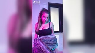 Sexy TikTok Girls: It moved a lottt #1
