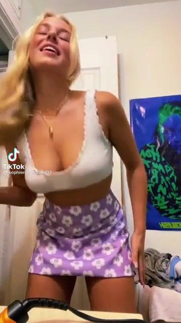 19 y/o cutie with pierced nips