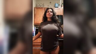 Sexy TikTok Girls: this will be way better without t-shirt #4