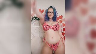 Sexy TikTok Girls: Can you spot the birthmark ♥️♥️ #3