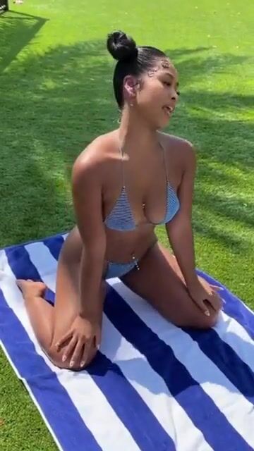 This whore needs some pounding ????