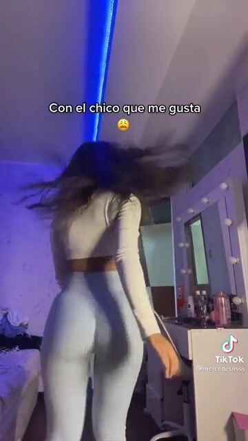 step sis throwing it back