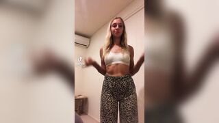 Sexy TikTok Girls: Big bank in leopard print #2