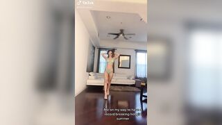 Sexy TikTok Girls: riahloveee0 #1