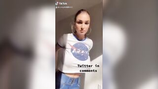 Sexy TikTok Girls: My rocket wud definitely launch from that NASA #4