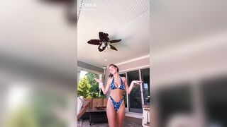 Sexy TikTok Girls: When she threw it back ♥️♥️♥️♥️♥️♥️ #1