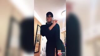 Sexy TikTok Girls: Damn she can throw it #4