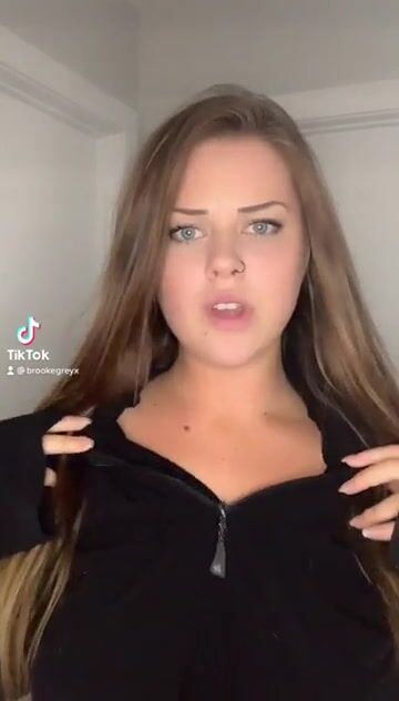 Take it off BrookeGreyxx