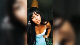 Sexy TikTok Girls: Oooff she's got that "Mommy" vibe #1