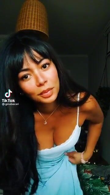 Oooff she's got that "Mommy" vibe