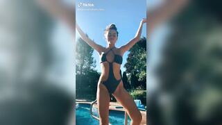 Sexy TikTok Girls: The back view must be amazing! #2