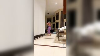 Sexy TikTok Girls: damn that thing big #4