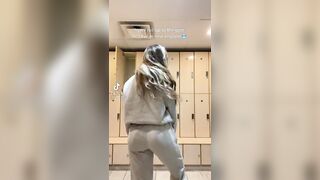 Sexy TikTok Girls: Thick gym thot #1