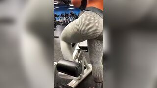 Thick gym thot is a tease that needs to get ruined