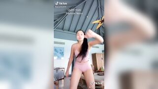 Sexy TikTok Girls: When I see the rear from the front I know it’s a big one ♥️♥️ #2