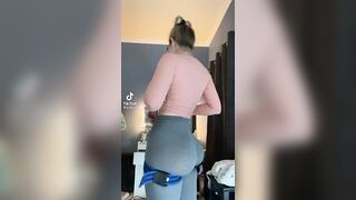 Sexy TikTok Girls: That ass tho.... #3