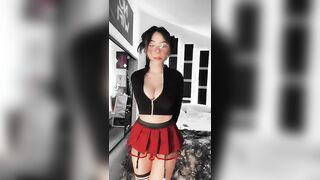 Sexy TikTok Girls: can’t get over how much i love this thot #2