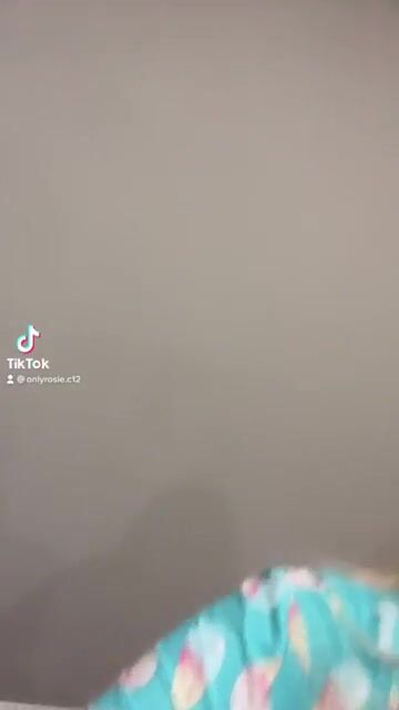 I didn’t even know I could clap my cheeks like this ????