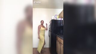 Sexy TikTok Girls: I didn’t think it was gonna move like that. #1