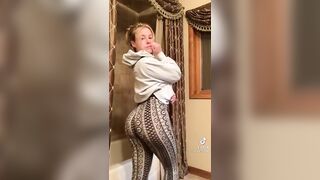 Sexy TikTok Girls: That ass is stellar #4