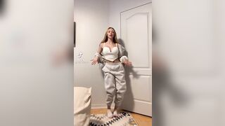 Sexy TikTok Girls: Dance like Shakira #2