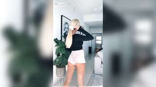 Sexy TikTok Girls: Simple, yet effective #1