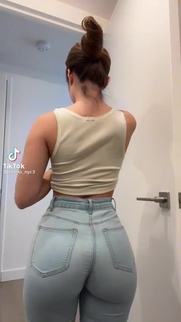 I don’t think anybody is looking at her hair ????