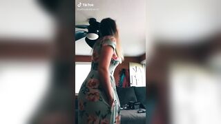 Sexy TikTok Girls: Best way to clap #2