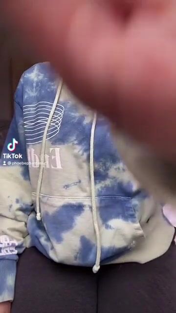 “Chilling at home” vs “Netflix and chill” outfit