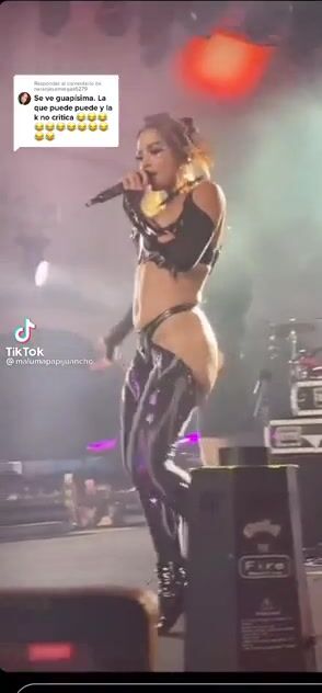 Best singer in the world for sure ????