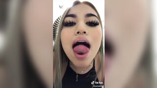 Sexy TikTok Girls: What that tongue do tho #4